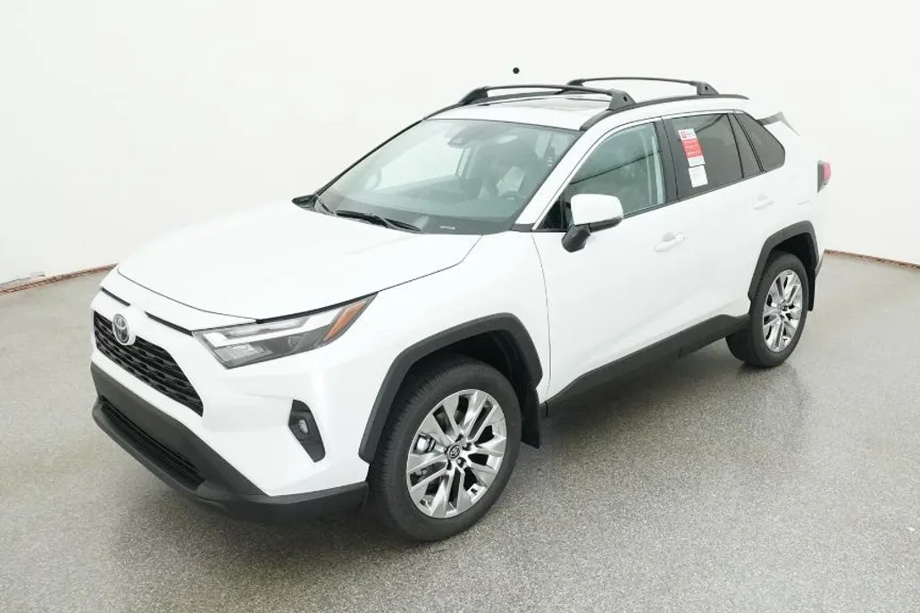 2025 Toyota RAV4 XLE Premium photo 1