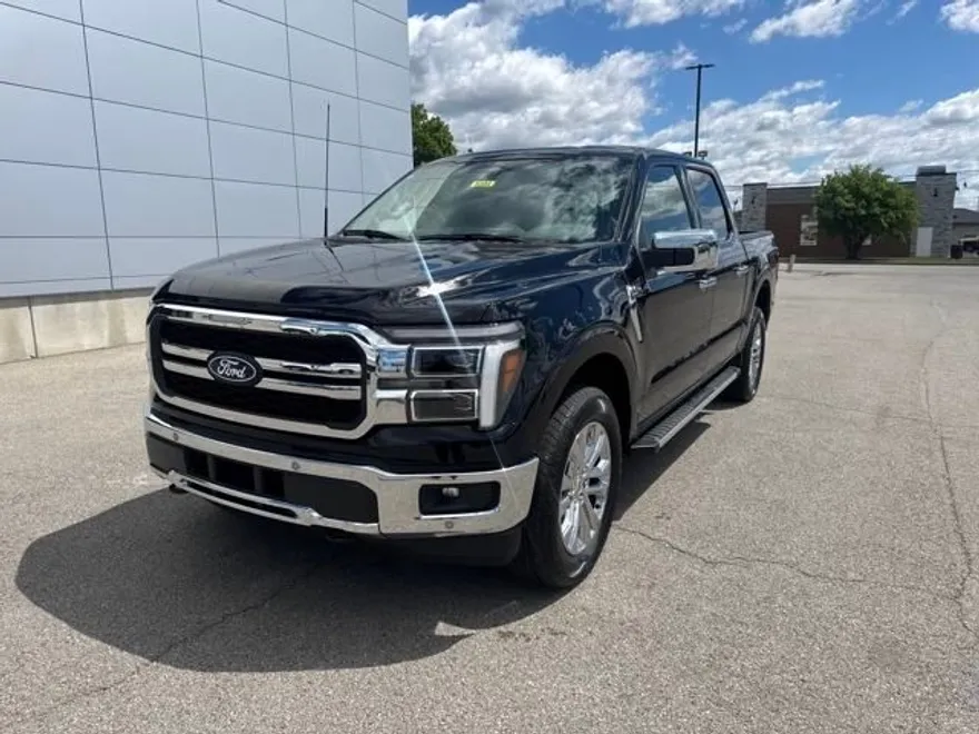 2025 Ford F-150 Lariat photo 1