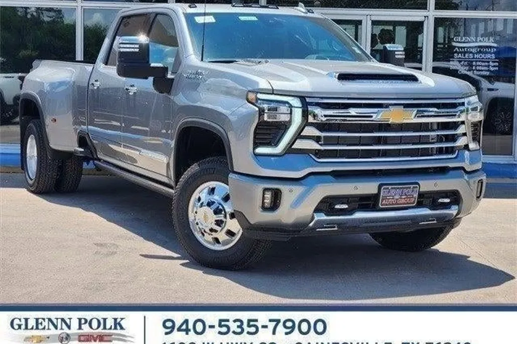 2025 Chevrolet Silverado 3500HD High Country photo 1