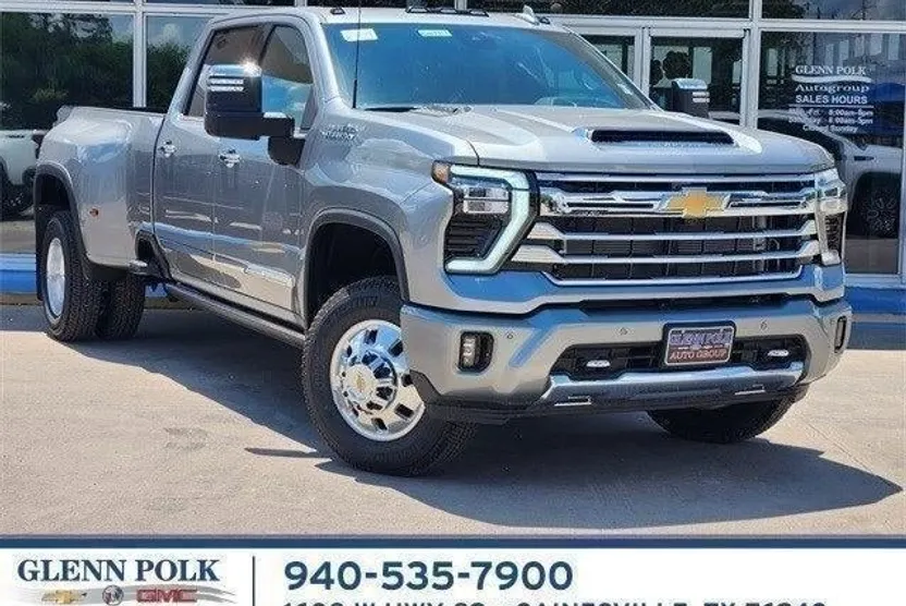 2025 Chevrolet Silverado 3500HD High Country photo 1