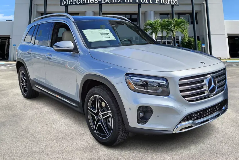 2026 Mercedes Benz GLB 250 photo 1