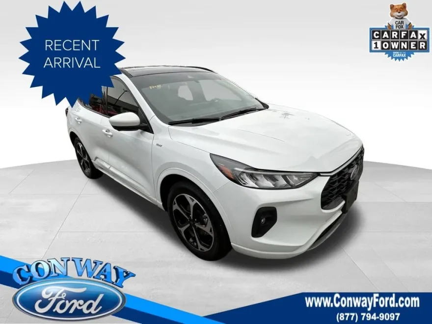 2023 Ford Escape ST-Line Select photo 1