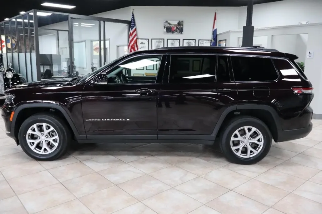 2022 Jeep Grand Cherokee Limited photo 1