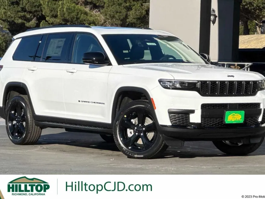2025 Jeep Grand Cherokee Altitude photo 1