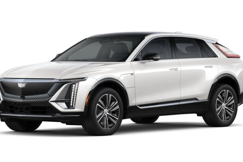 2024 Cadillac Lyriq Luxury photo 1