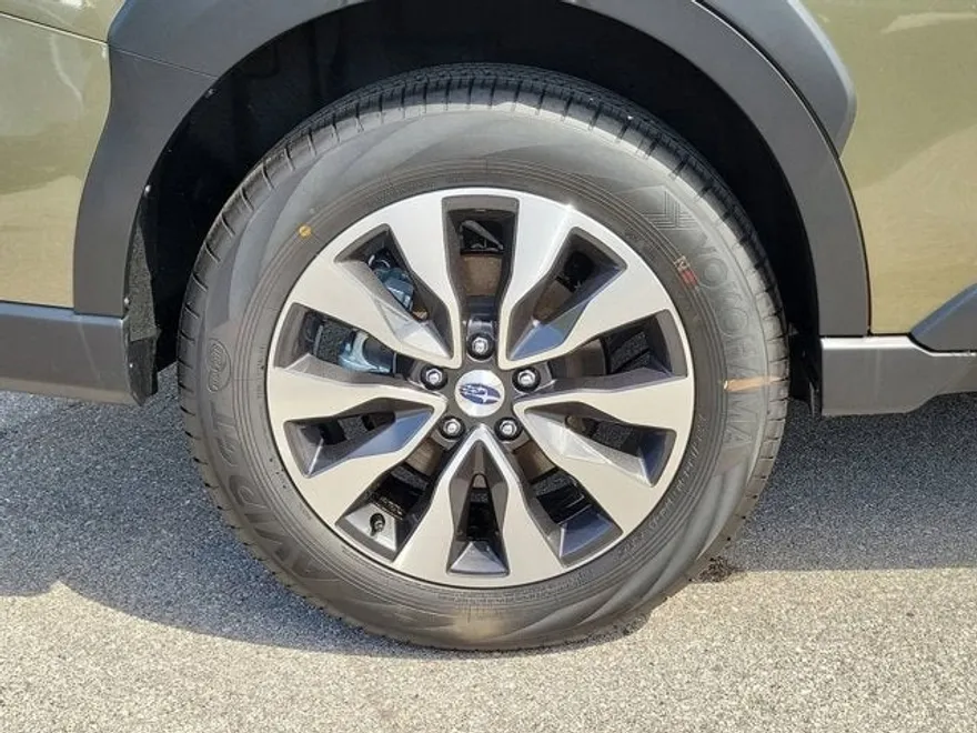 2025 Subaru Outback Touring XT photo 1