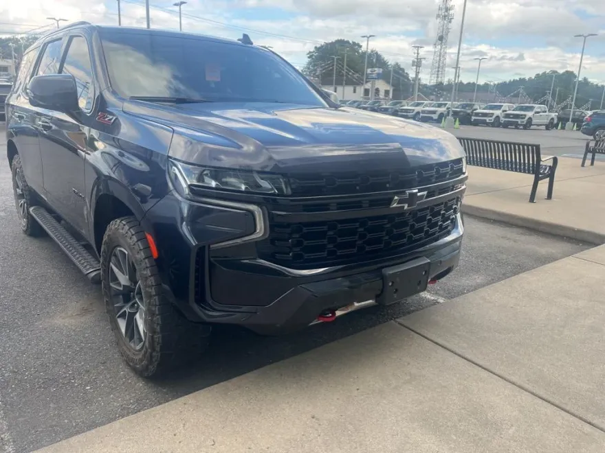 2023 Chevrolet Tahoe Z71 photo 1