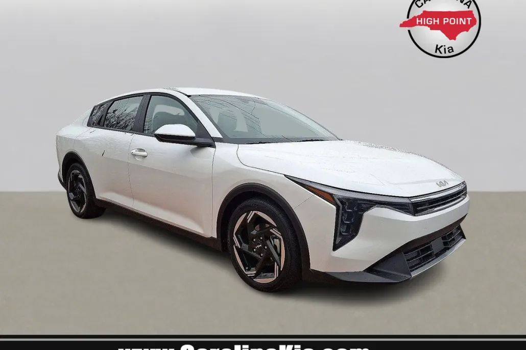 2025 Kia K4 EX photo 1