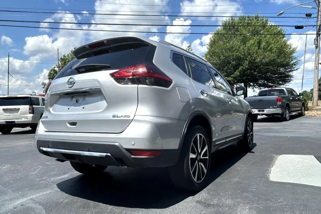 2020 Nissan Rogue SL AWD photo 1