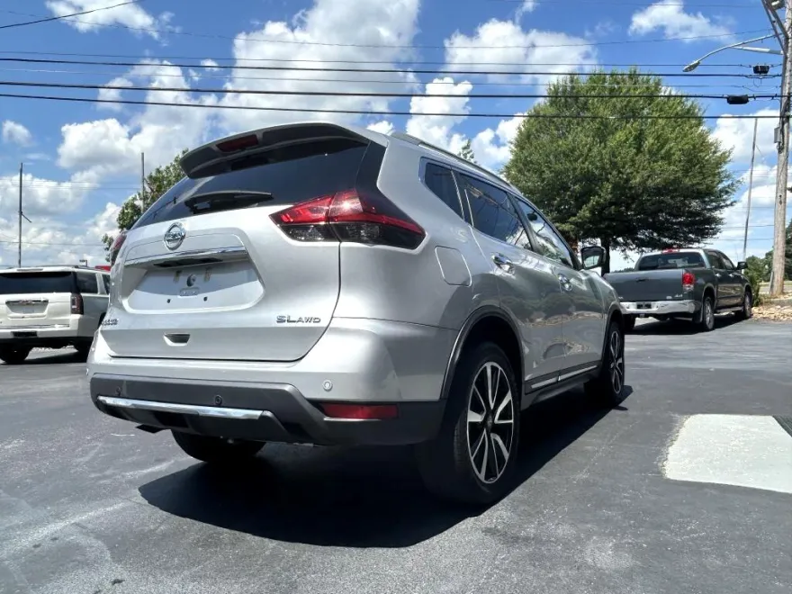 2020 Nissan Rogue SL AWD photo 1