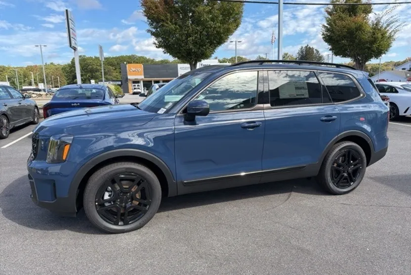 2025 Kia Telluride EX X-Line photo 1