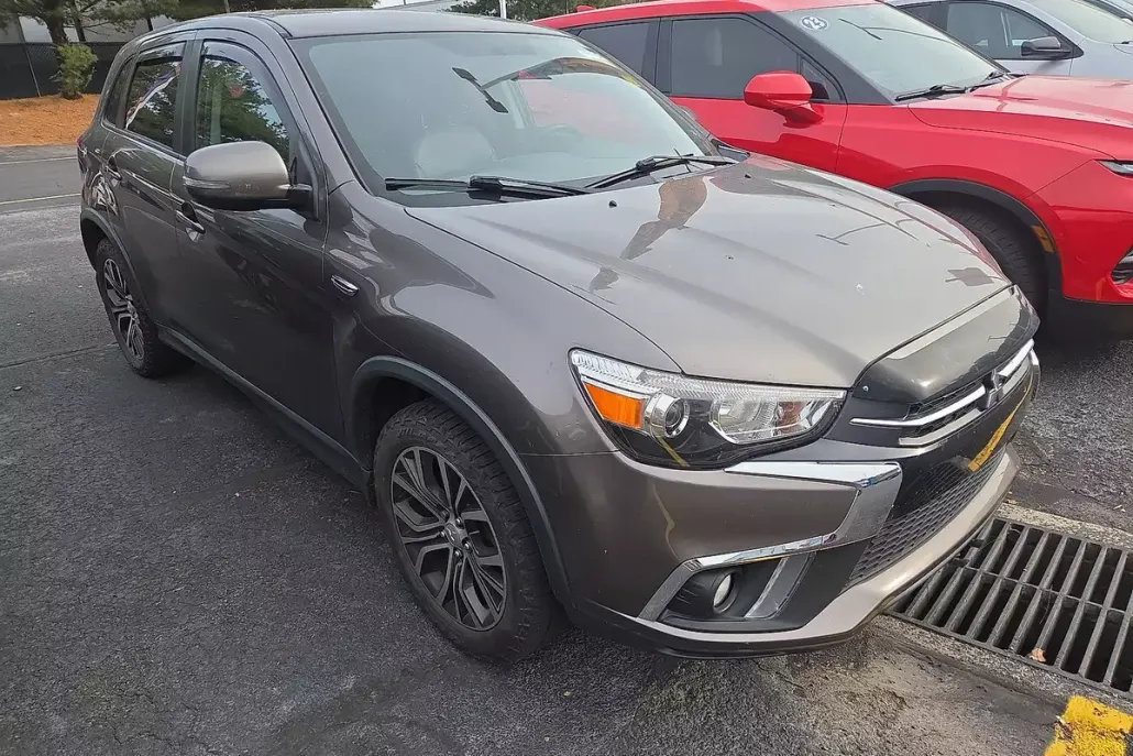 2018 Mitsubishi Outlander Sport SE photo 1