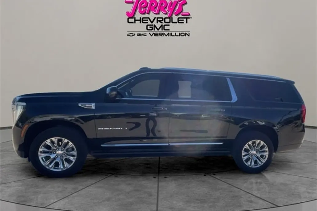2025 Gmc Yukon XL Denali photo 1