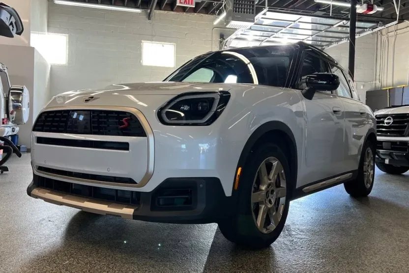 2025 Mini Countryman S ALL4 photo 1
