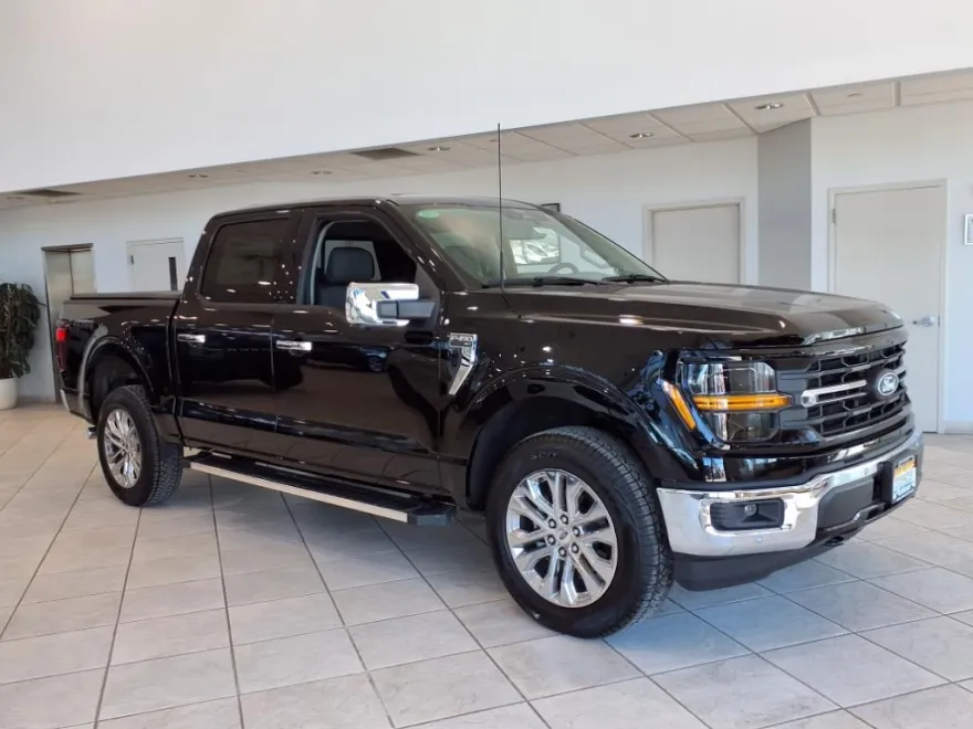 2025 Ford F-150 XLT photo 1