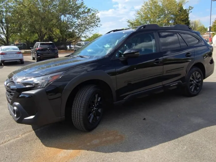 2025 Subaru Outback Onyx Edition photo 1