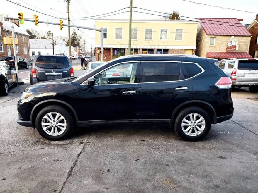 2014 Nissan Rogue photo 1