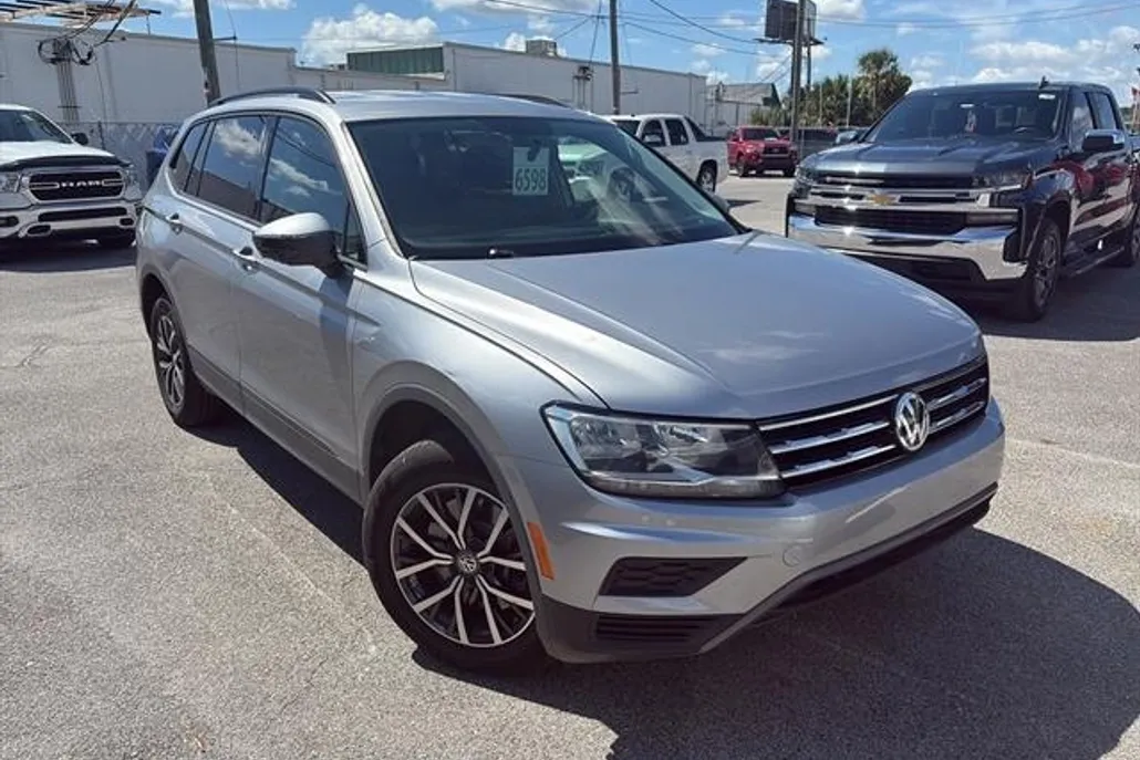 2021 Volkswagen Tiguan S photo 1