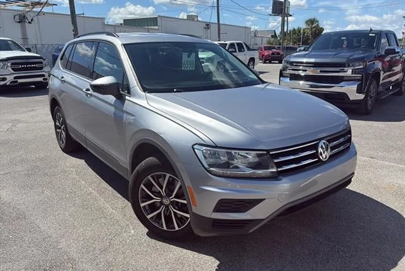 2021 Volkswagen Tiguan S photo 1