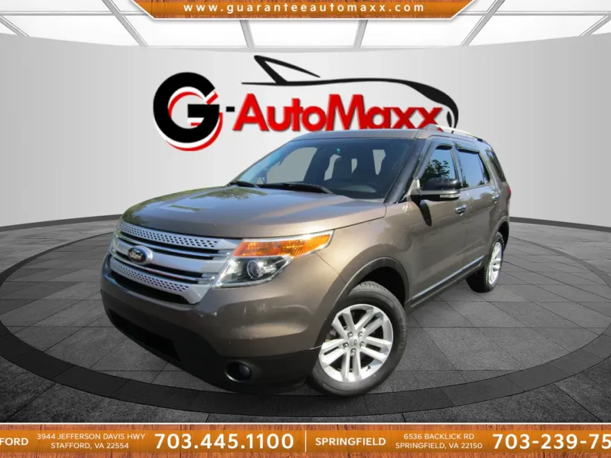 2015 Ford Explorer XLT photo 1