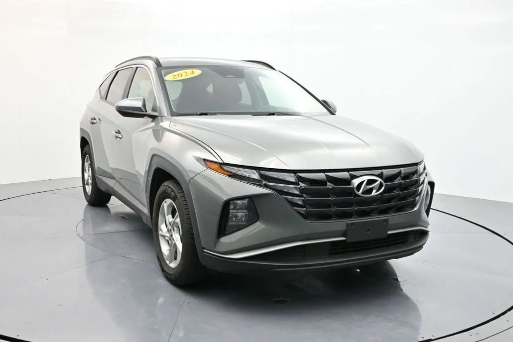 2024 Hyundai Tucson SEL photo 1