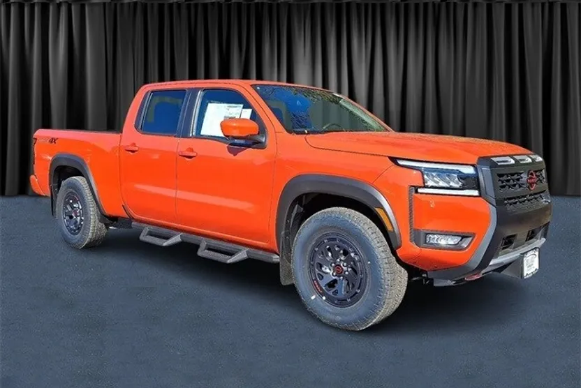 2026 Nissan Frontier Crew Cab PRO-4X photo 1