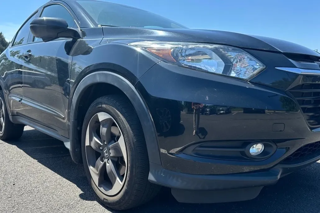 2018 Honda HR-V EX-L photo 1