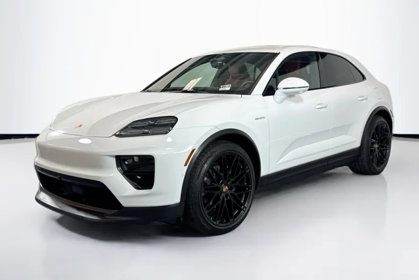 2024 Porsche Macan Electric 4 photo 1