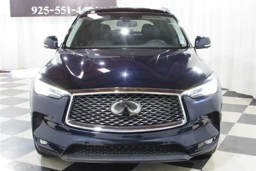 2019 Infiniti QX50 Essential photo 1
