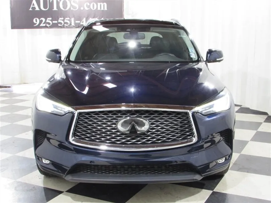 2019 Infiniti QX50 Essential photo 1