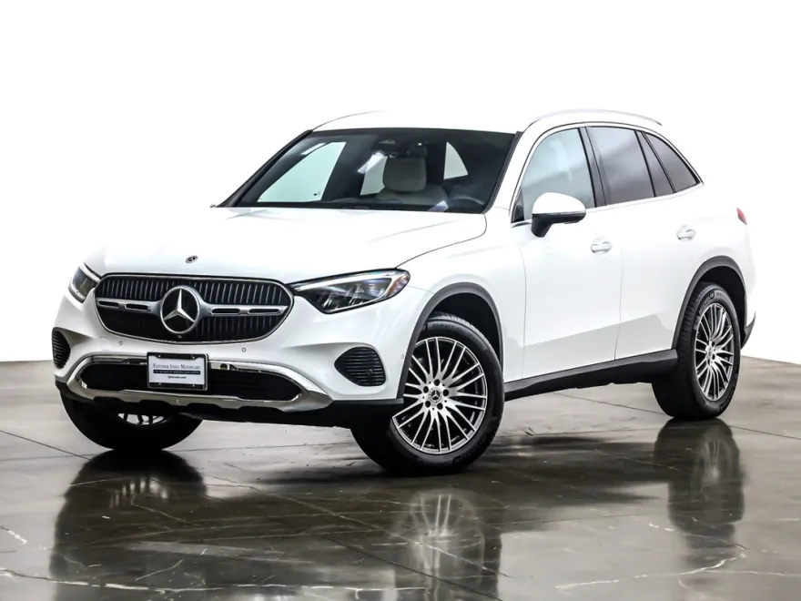 2025 Mercedes Benz GLC 300 photo 1
