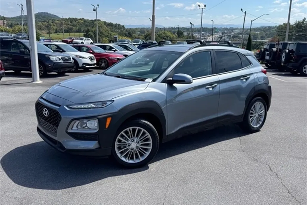 2021 Hyundai Kona SEL photo 1