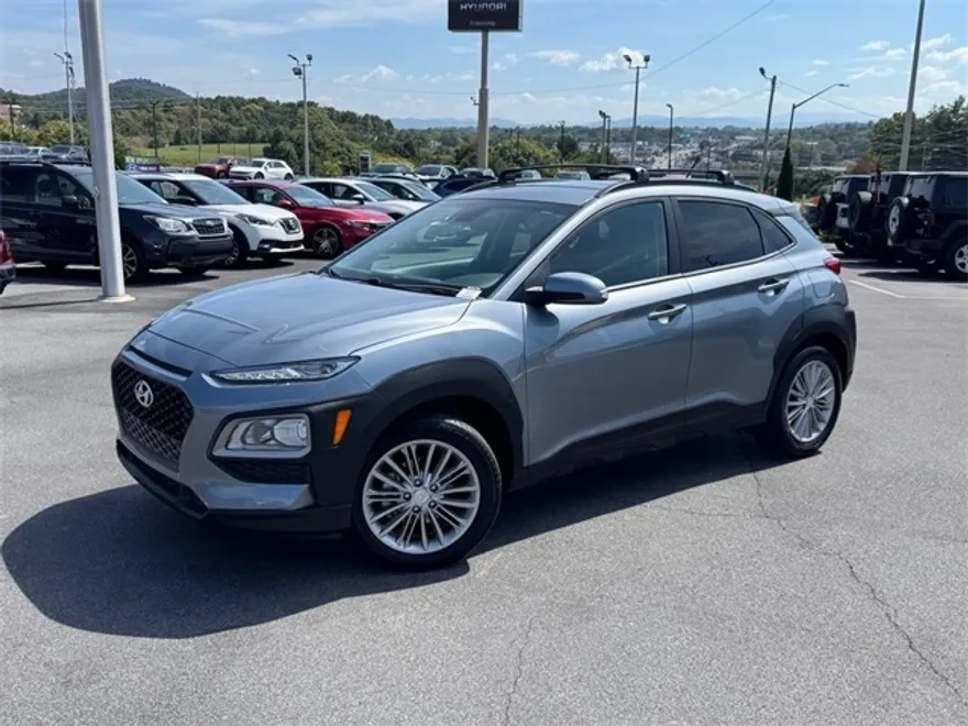 2021 Hyundai Kona SEL photo 1