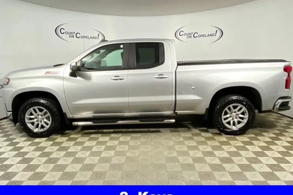 2019 Chevrolet Silverado 1500 LT photo 1