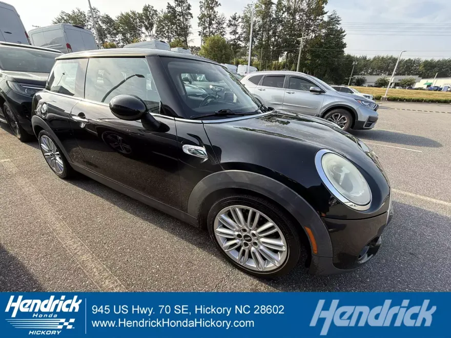 2015 Mini Cooper Hardtop S photo 1