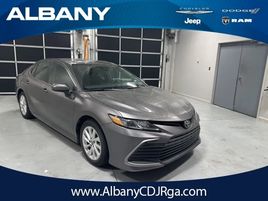 2024 Toyota Camry LE photo 1