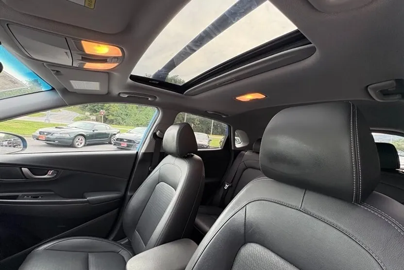 2020 Hyundai Kona Ultimate photo 1