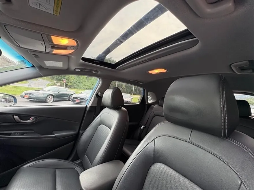 2020 Hyundai Kona Ultimate photo 1