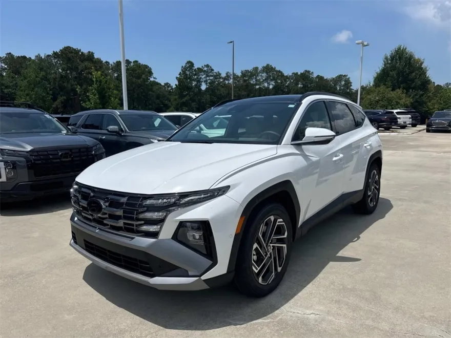 2025 Hyundai Tucson Limited photo 1
