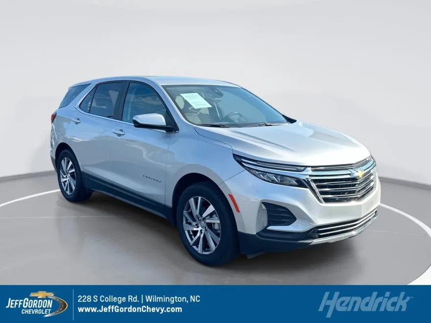 2022 Chevrolet Equinox LT photo 1