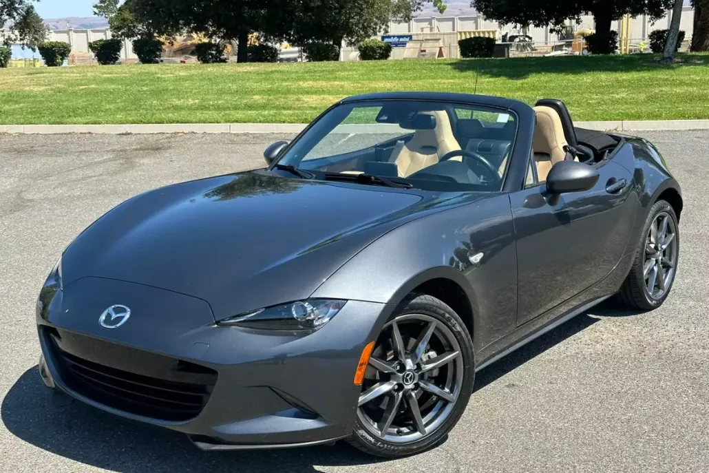2016 Mazda MX-5 Miata Miata Grand Touring photo 1