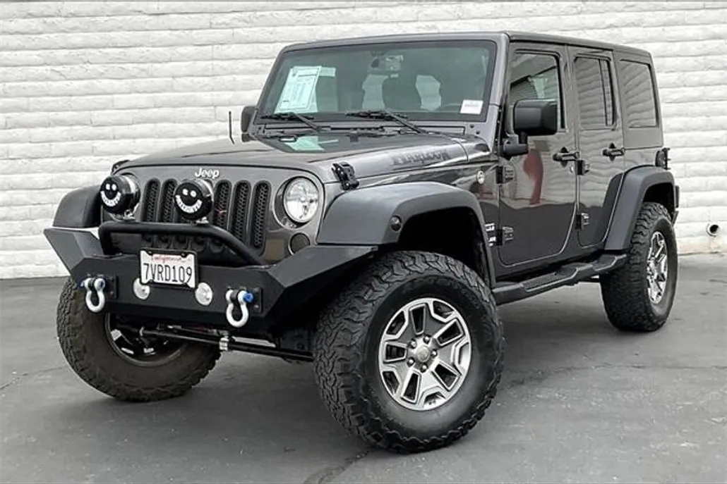 2017 Jeep Wrangler Unlimited Sport photo 1