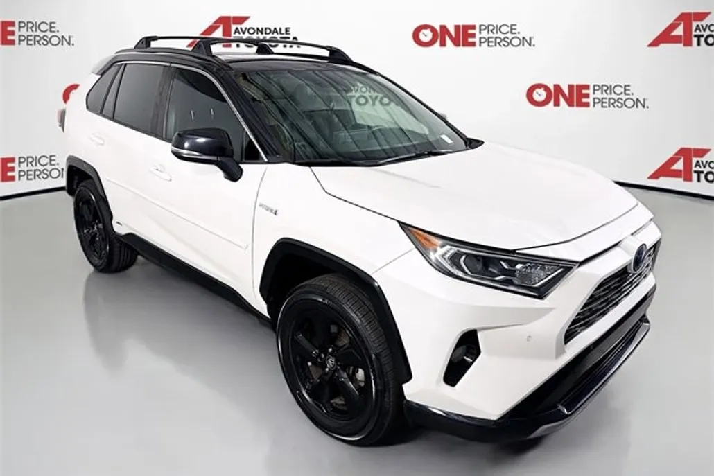 2020 Toyota RAV4 Hybrid XSE photo 1