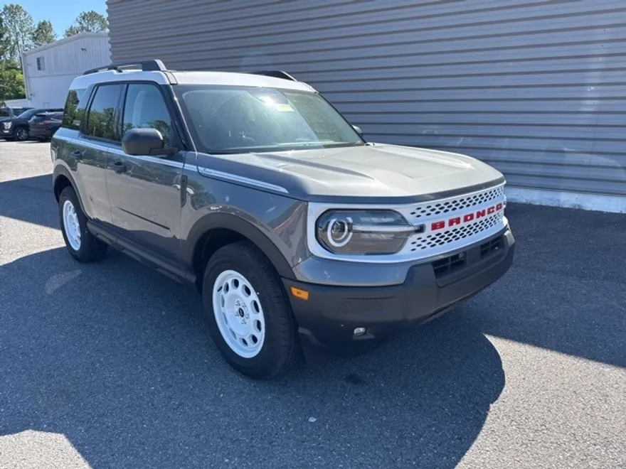 2025 Ford Bronco Sport Heritage photo 1