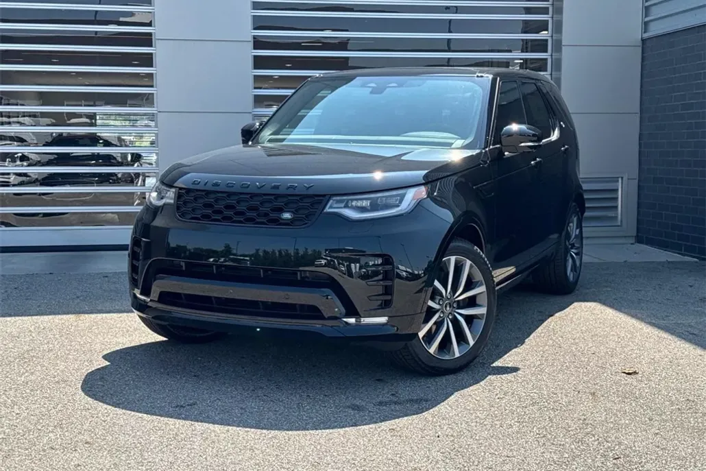 2025 Land Rover Discovery SE photo 1