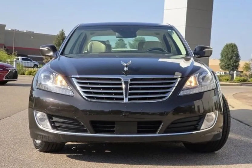 2015 Hyundai Equus Signature photo 1
