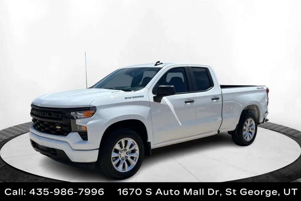 2025 Chevrolet Silverado 1500 Custom photo 1