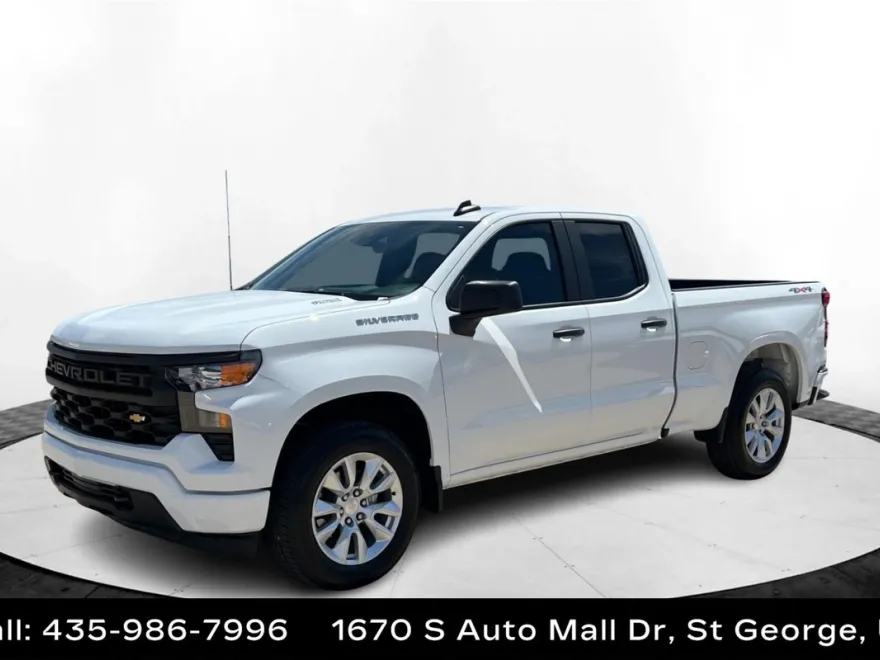 2025 Chevrolet Silverado 1500 Custom photo 1