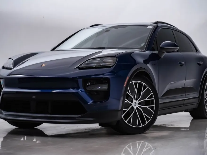 2024 Porsche Macan Electric 4 photo 1