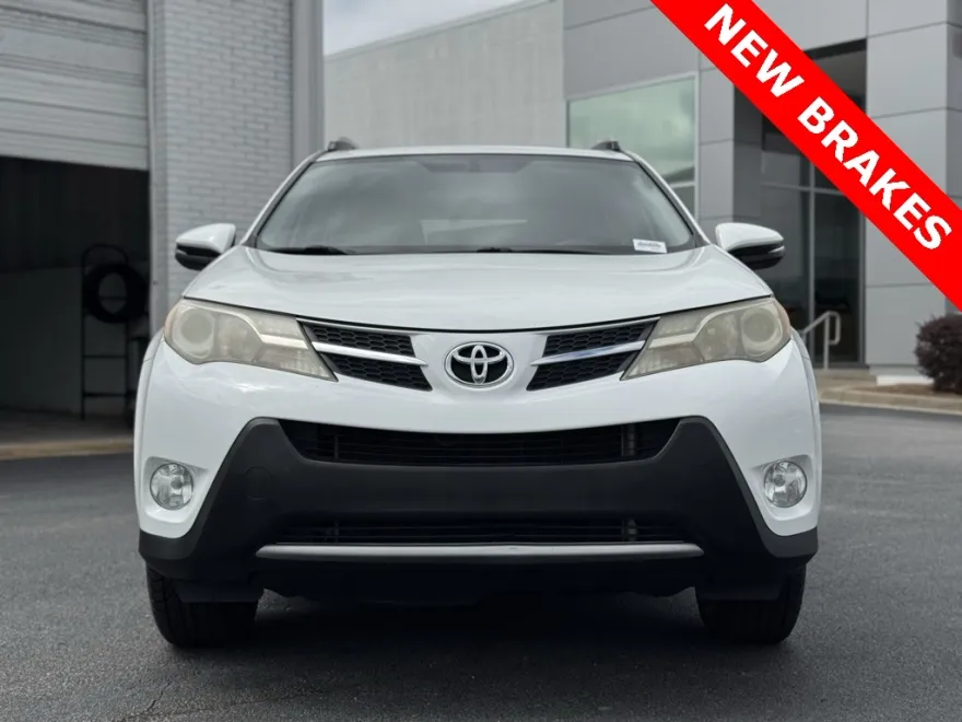 2014 Toyota RAV4 XLE photo 1